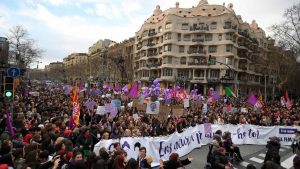 Masnifestación masiva dia der la mujer en Barcelona